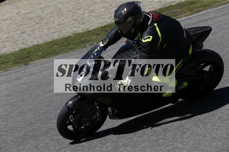 /15 22.05.2026  Plüss Moto Sport  Discover the Bike ADR /Gruppe gruen - Bike 1/7